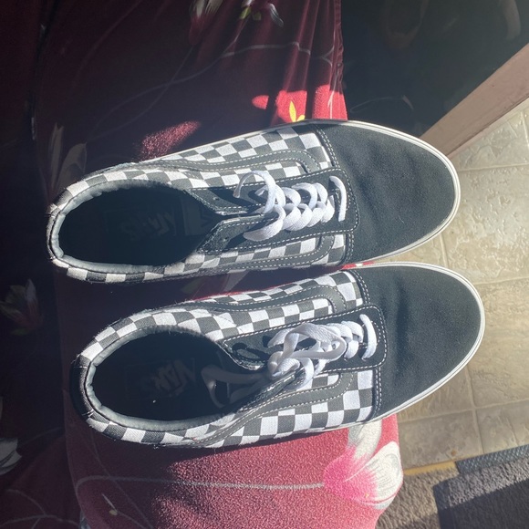 Men’s Vans Shoes - Picture 3 of 4